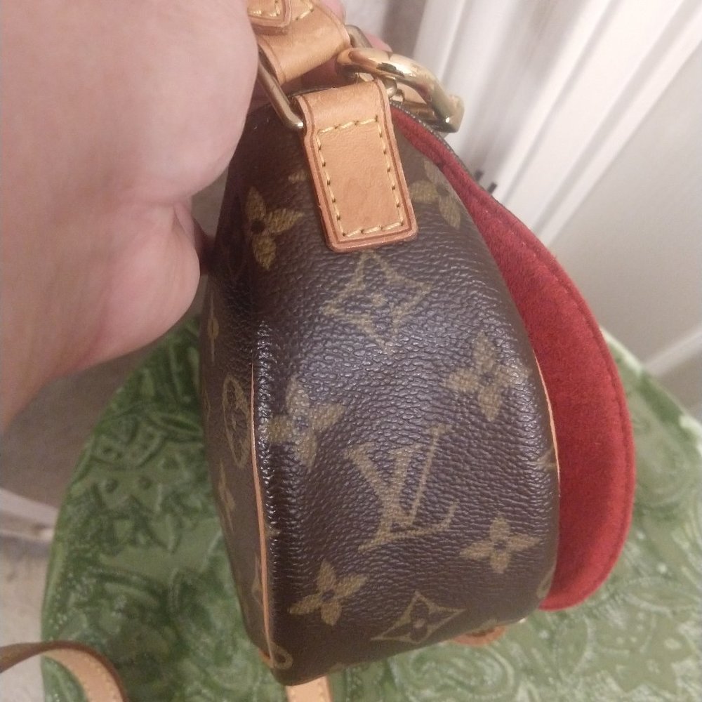 Louis Vuitton Monogram Tambourine - Picture 6 of 16